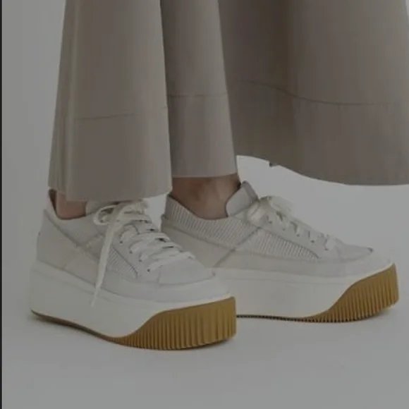 UGG EZ-Duzzit Sneakers - NEW - Picture 3 of 8